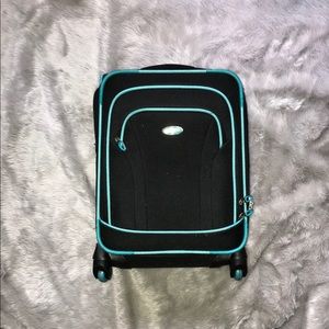 Suitcase / Carry on size